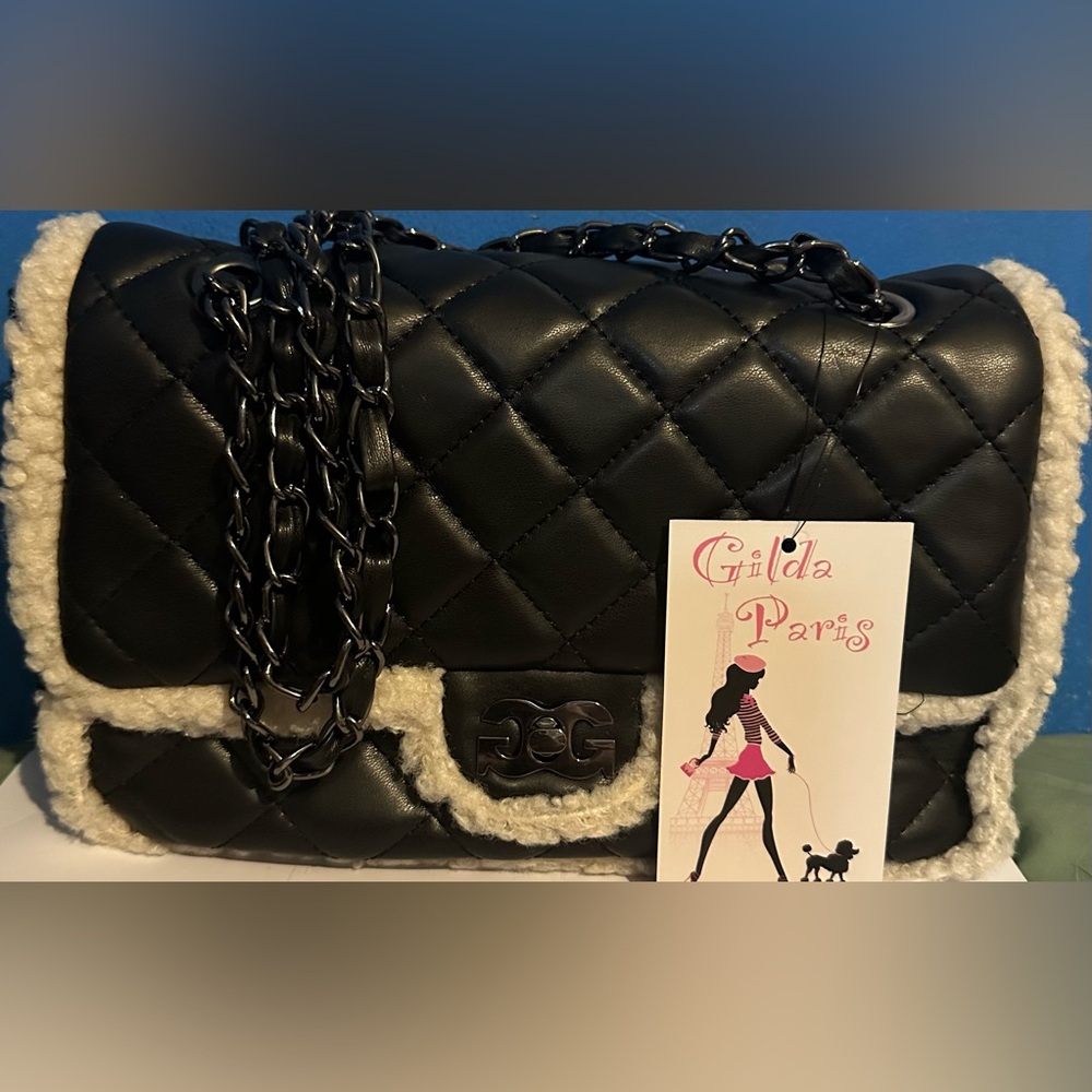 Gilda Paris Black Quilted Shoulder Bag
